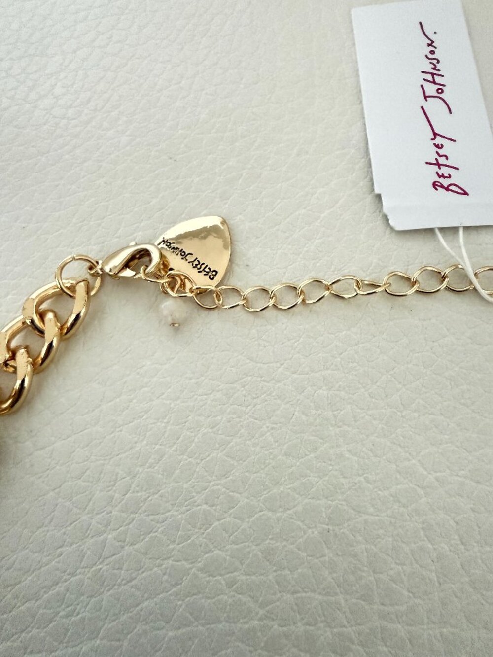 NWT BETSEY JOHNSON HALLOWEEN BIB NECKLACE FAUX PEARL SUGAR SKULL FLORAL $148 - Picture 5 of 7